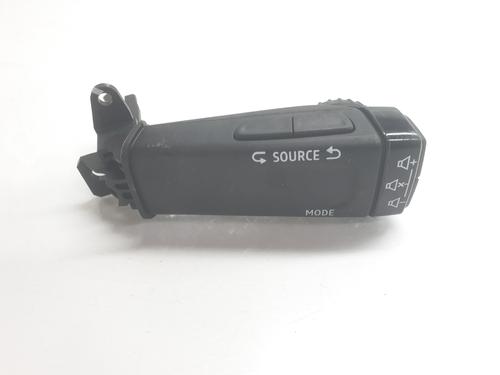 Steering wheel controls RENAULT ESPACE VI (RHN) E-TECH 200 Hybrid | BP32328371E15