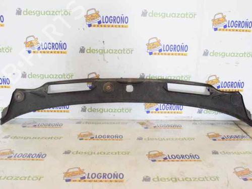 Grelha curcuvan BMW 1 (E81) 118 d (143 hp) 51717058220 | 51717058220 |