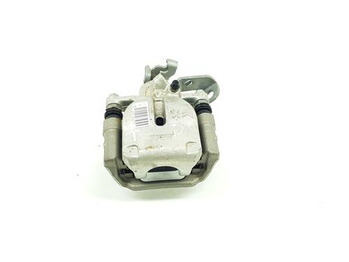 BP32323677M106 main image