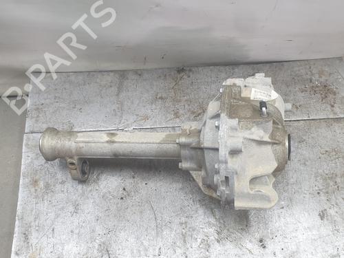 Differential, foran Differential, foran LAND ROVER RANGE ROVER SPORT II (L494) 3.0 TDV6 4x4 (258 hp) 33658820 33658820