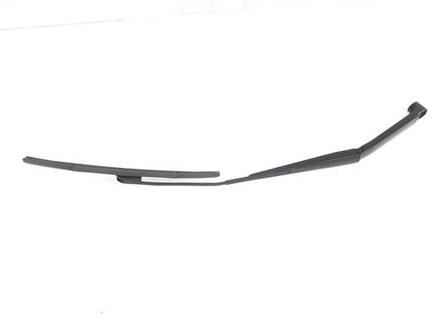 Used Front windshield wiper arm NISSAN LEAF (ZE0) Electric (109 hp) 11355230