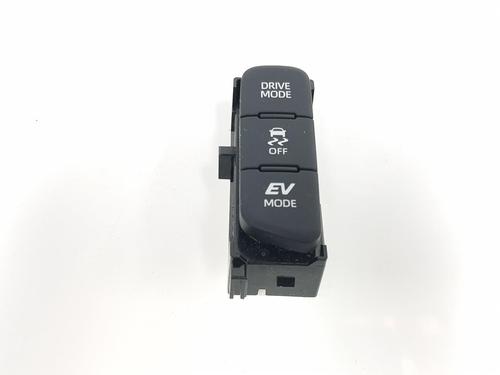Used Switch TOYOTA YARIS (_P21_, _PA1_, _PH1_) 1.5 Hybrid (MXPH10, MXPH11) (116 hp) 15990204