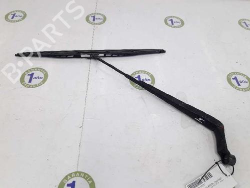 Ruitenwisserarm voor TOYOTA LAND CRUISER 90 (_J9_) 3.0 TD (KZJ90_, KZJ95_, KZJ90R, KZJ95R, KZJ90W, KZJ95W) (125 hp) 4510011