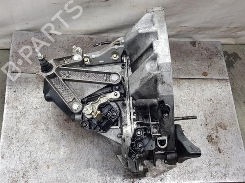 Used Gearbox Gearbox RENAULT CLIO III (BR0/1, CR0/1) 1.5 dCi (BR17, CR17) (86 hp) 32778685 32778685