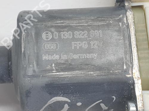 Right front window motor MERCEDES-BENZ GLA-CLASS (X156) GLA 180 (156.942) | BP22406236E20 