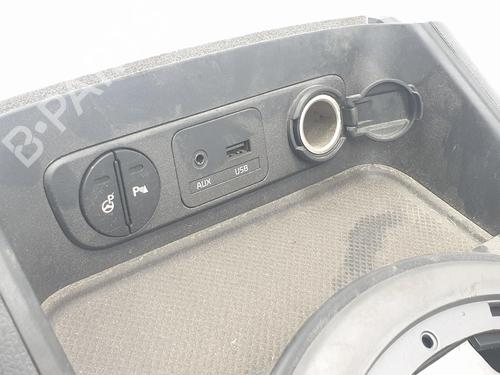 Armrest / Center console KIA SPORTAGE III (SL) 2.0 CRDi AWD | BP17054675I20 