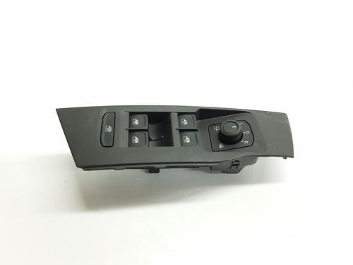 Used Left front window switch VW TAIGO (CS1) [2021-2025]  26437205