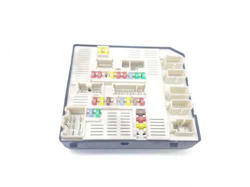 Used Fuse box RENAULT MEGANE III Grandtour (KZ0/1) 1.5 dCi (KZ09, KZ0D, KZ1G, KZ29, KZ14, KZ1W, KZ10, KZ1F,... (110 hp) 8367308