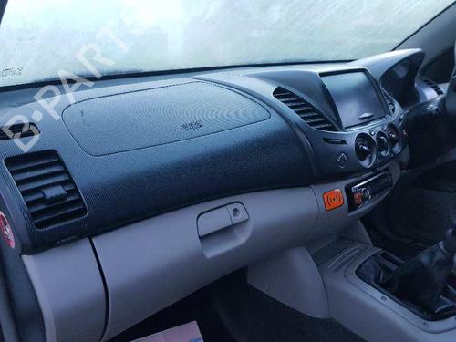Bouton de warning MITSUBISHI L200 / TRITON (KA_T, KB_T) 2.5 DI-D 4WD (KB4T) | BP13097024I22 