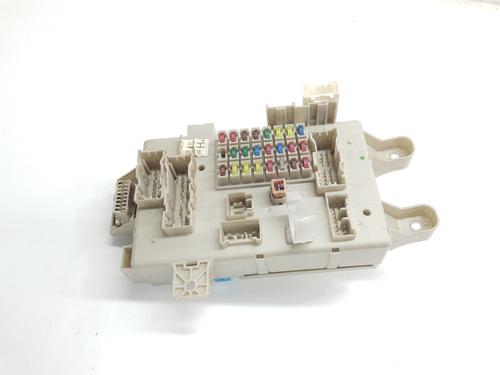 Used Fuse box TOYOTA LAND CRUISER PRADO (_J12_) 3.0 D-4D (KDJ120, KDJ125) (163 hp) 21072887