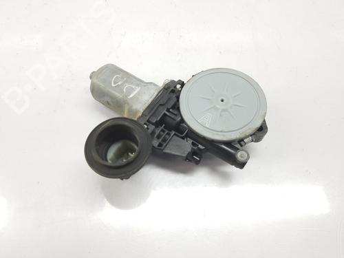 Used Right front window motor TOYOTA LAND CRUISER PRADO (_J12_) 3.0 D-4D (KDJ120, KDJ125) (166 hp) 12535436