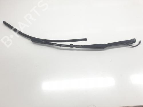 Used Front windshield wiper arm OPEL ASTRA L Sports Tourer (O5) 1.2 (FRHNPJ) (110 hp) 24238814