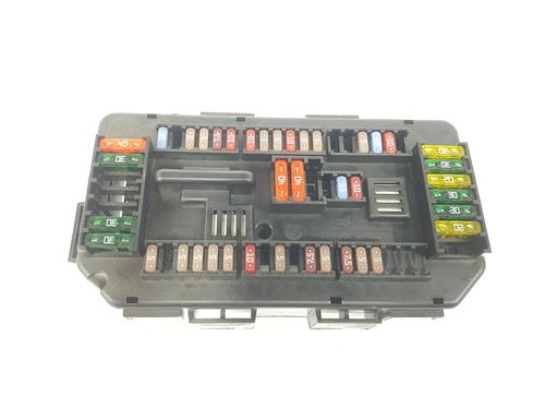 Used Fuse box BMW 4 Convertible (F33, F83) 425 d (218 hp) 8952606