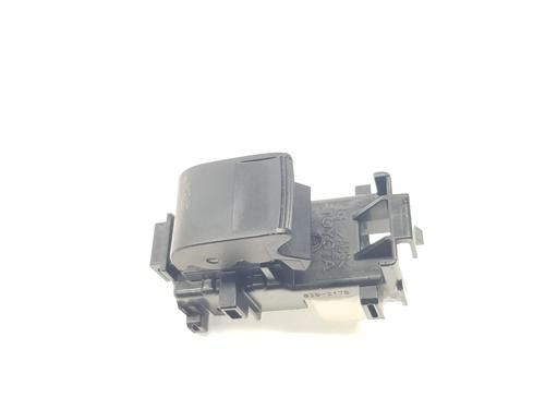 Used Right rear window switch TOYOTA RAV 4 IV (_A4_) 2.5 Hybrid (AVA42_) (197 hp) 15824540