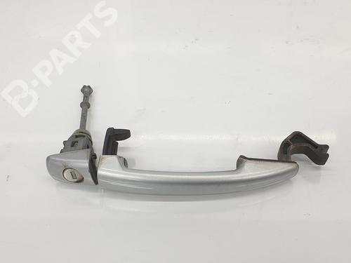 Used Front left exterior door handle Front left exterior door handle PEUGEOT 308 I (4A_, 4C_) 1.6 HDi (112 hp) 9536223 9536223