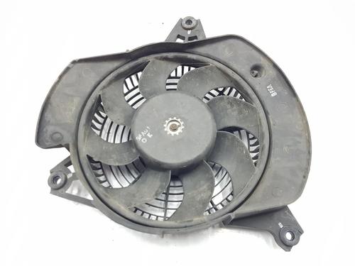 Used Radiator fan HYUNDAI H-1 / STAREX Bus (A1) 2.5 CRDi (140 hp) 9440144