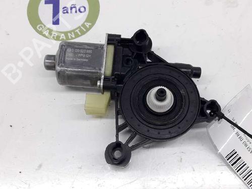 Rudehejsemotor bagstkærm højre AUDI A4 B9 (8W2, 8WC) 2.0 TDI (190 hp) 4975484