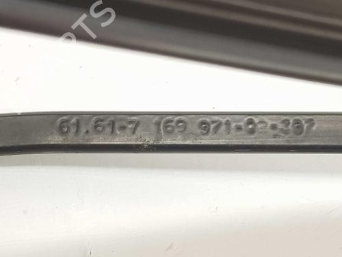 Front windshield wiper arm BMW 1 (E87) 123 d | BP6956556C143 