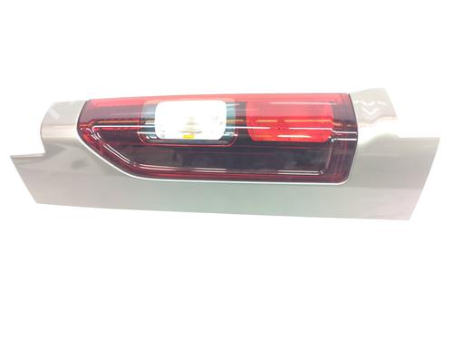 Used Left taillight RENAULT TRAFIC III Bus (JG_) 1.6 dCi 125 (JGMH) (125 hp) 10227454