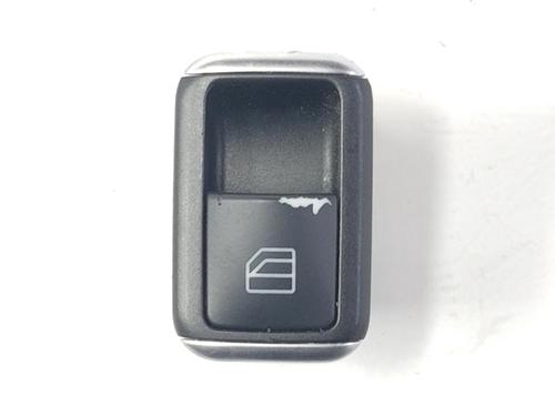 Used Left rear window switch MERCEDES-BENZ B-CLASS Sports Tourer (W246, W242) B 180 CDI (246.200) (109 hp) 7350688