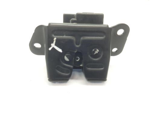 Used Tailgate lock KIA SPORTAGE III (SL) 2.0 CRDi AWD (184 hp) 9718610