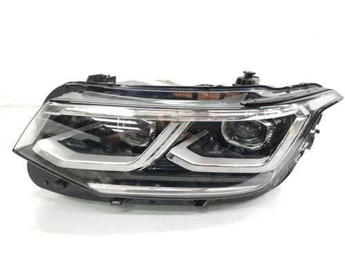 Used Left headlight VW TIGUAN (AD1, AX1) [2016-2025]  27200570