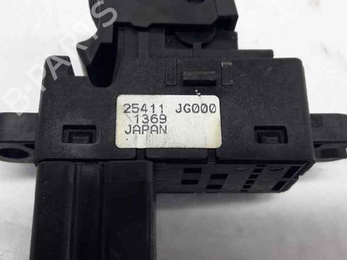 Right front window switch NISSAN X-TRAIL II (T31) 2.0 dCi 4x4 | BP2679375I26 