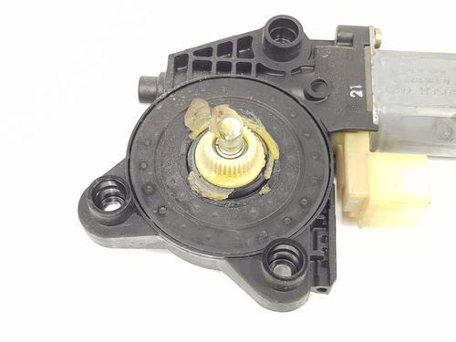 Left rear window motor MERCEDES-BENZ C-CLASS (W203) C 220 CDI (203.008) | BP19127540E23 