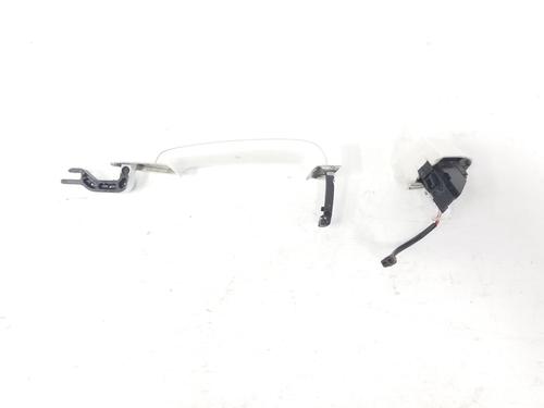 Used Front right exterior door handle BMW 4 Convertible (F33, F83) 425 d (218 hp) 10366453