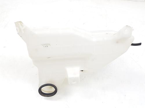 Sprinklertank Sprinklertank TOYOTA HILUX VII Pickup (_N1_, _N2_, _N3_) 2.5 D-4D (KUN15, KUN35) (144 hp) 34473241 34473241