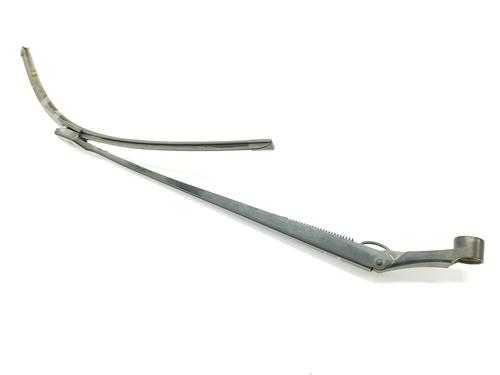 Used Front windshield wiper arm TOYOTA AVENSIS Estate (_T27_) 2.0 D-4D (ADT270_, ADT270R) (126 hp) 16932640
