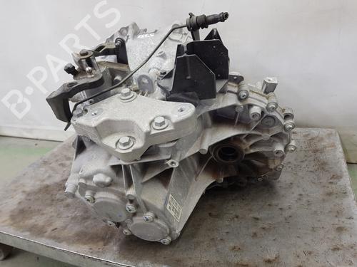 Gearbox VOLVO V40 Hatchback (525) T2 | BP37700090M3  - Image 5