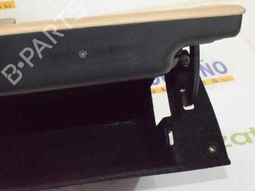 Glove box MERCEDES-BENZ M-CLASS (W163) ML 270 CDI (163.113) | BP755505C95 