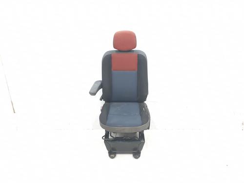 Left front seat RENAULT MASTER III Van (FV) 2.3 dCi 125 RWD (FV0C, FV0D, FV0H, FV0J, FV0A, FV0K) | BP30395629C15