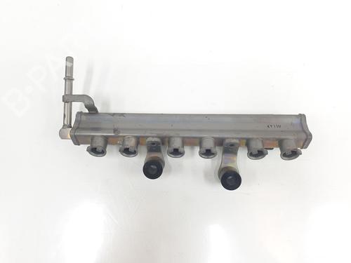 Used Injection rail Injection rail 37630939 37630939