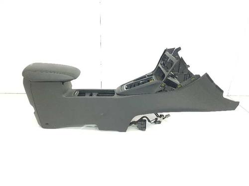 Used Armrest / Center console FORD FOCUS III 2.0 ST (250 hp) 7152727