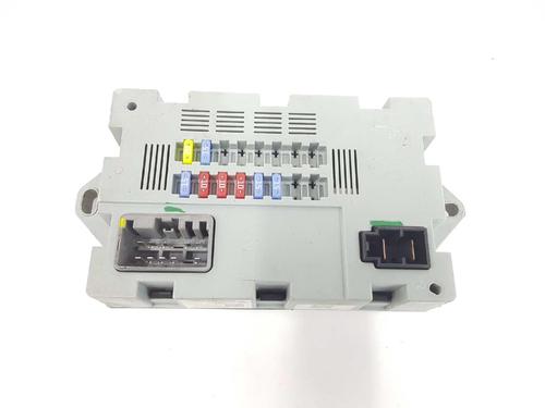 Fuse box JAGUAR XE (X760) 2.0 D (180 hp) 6108163