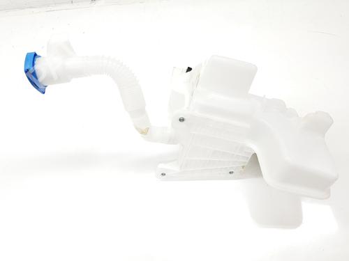 Used Windscreen washer tank VW TOURAN (5T1) [2015-2025]  27039498