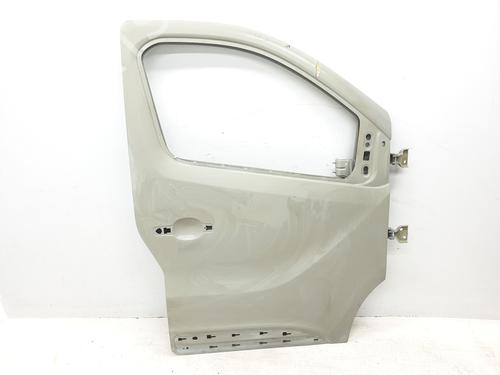 Puerta delantera derecha RENAULT TRAFIC III Van (FG_) 1.6 dCi 140 (FGMA, FGMC) (140 hp) 30682094