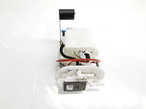 Used Fuel pump KIA OPTIMA (JF) 1.7 CRDi (141 hp) 21100957