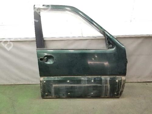 Used Right front door NISSAN TERRANO II (R20) 2.7 TDi 4WD (125 hp) 785957