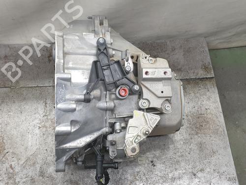 Used Gearbox OPEL CROSSLAND X / CROSSLAND (P17, P2QO) 1.2 (75) (131 hp) 22548482