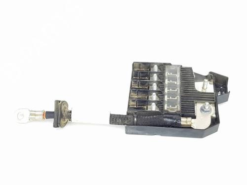 Used Fuse box Fuse box 38445531 38445531