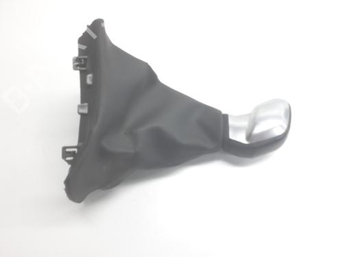 Used Shift knob PEUGEOT 208 I (CA_, CC_) 1.2 VTI 82 (82 hp) 30932600