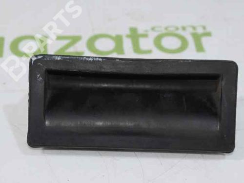 Used Tailgate handle Tailgate handle VW PASSAT B6 Variant (3C5) 2.0 TDI 16V (140 hp) 1635752 1635752