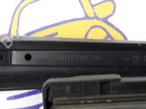 Front windshield wiper arm LAND ROVER RANGE ROVER SPORT I (L320) 3.0 D 4x4 | BP3663009C143 