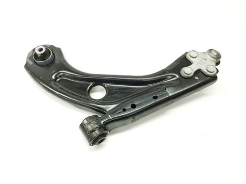 Used Right front suspension arm OPEL ASTRA L Sports Tourer (O5) 1.2 (FRHNPJ) (110 hp) 24314653