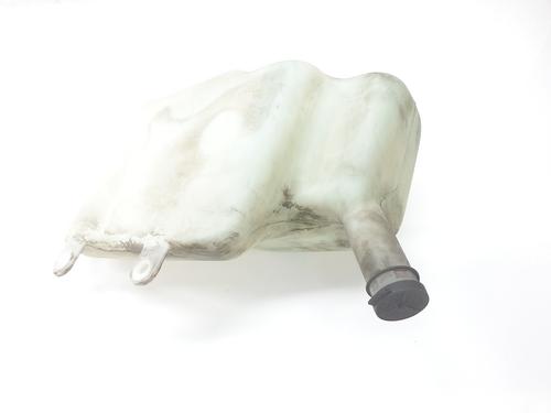 Used Windscreen washer tank RENAULT TRAFIC Van (T_, P_, V_) 1.9 D (60 hp) 28827270