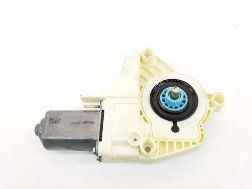 Used Left rear window motor LAND ROVER RANGE ROVER SPORT I (L320) 3.6 D 4x4 (272 hp) 7464371