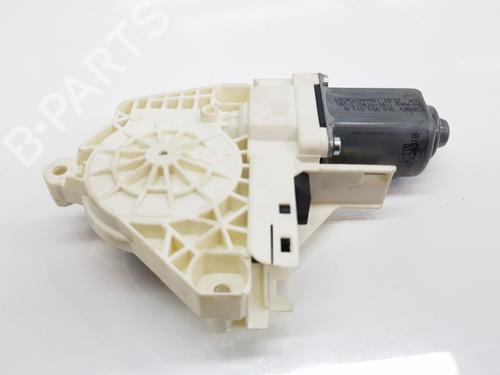 Right rear window motor AUDI Q3 (8UB, 8UG) 2.0 TDI | BP20193953E22 